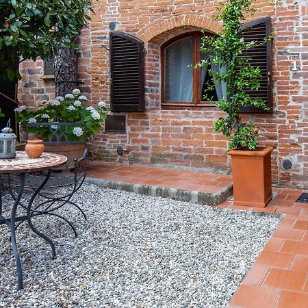 Agriturismo Palazzo Val Del Sasso Villastrada (Umbria) Exterior foto